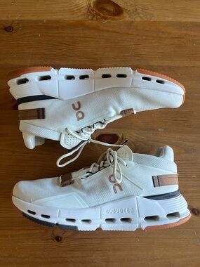 On Cloudnova 2 in Ivory x Sphinx Color